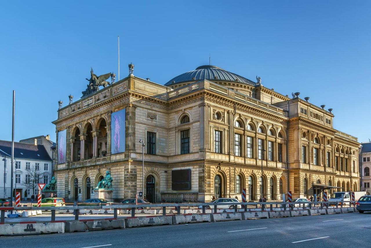 Spacious Tivoli Gardens Apartment W 3 Bedrooms コペンハーゲン エクステリア 写真