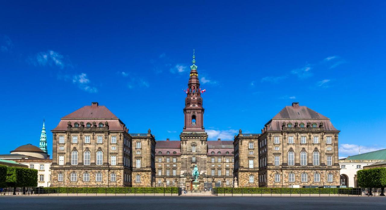 Spacious Tivoli Gardens Apartment W 3 Bedrooms コペンハーゲン エクステリア 写真