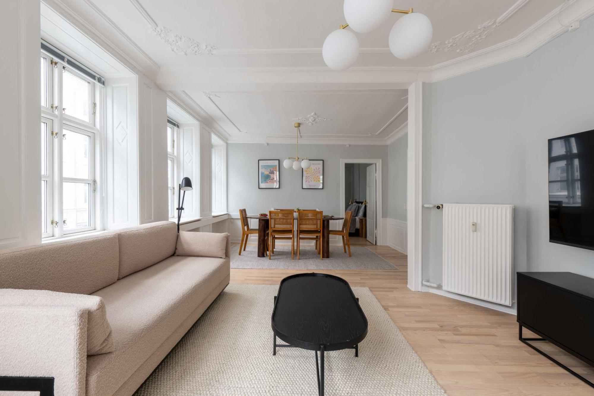 Spacious Tivoli Gardens Apartment W 3 Bedrooms コペンハーゲン エクステリア 写真