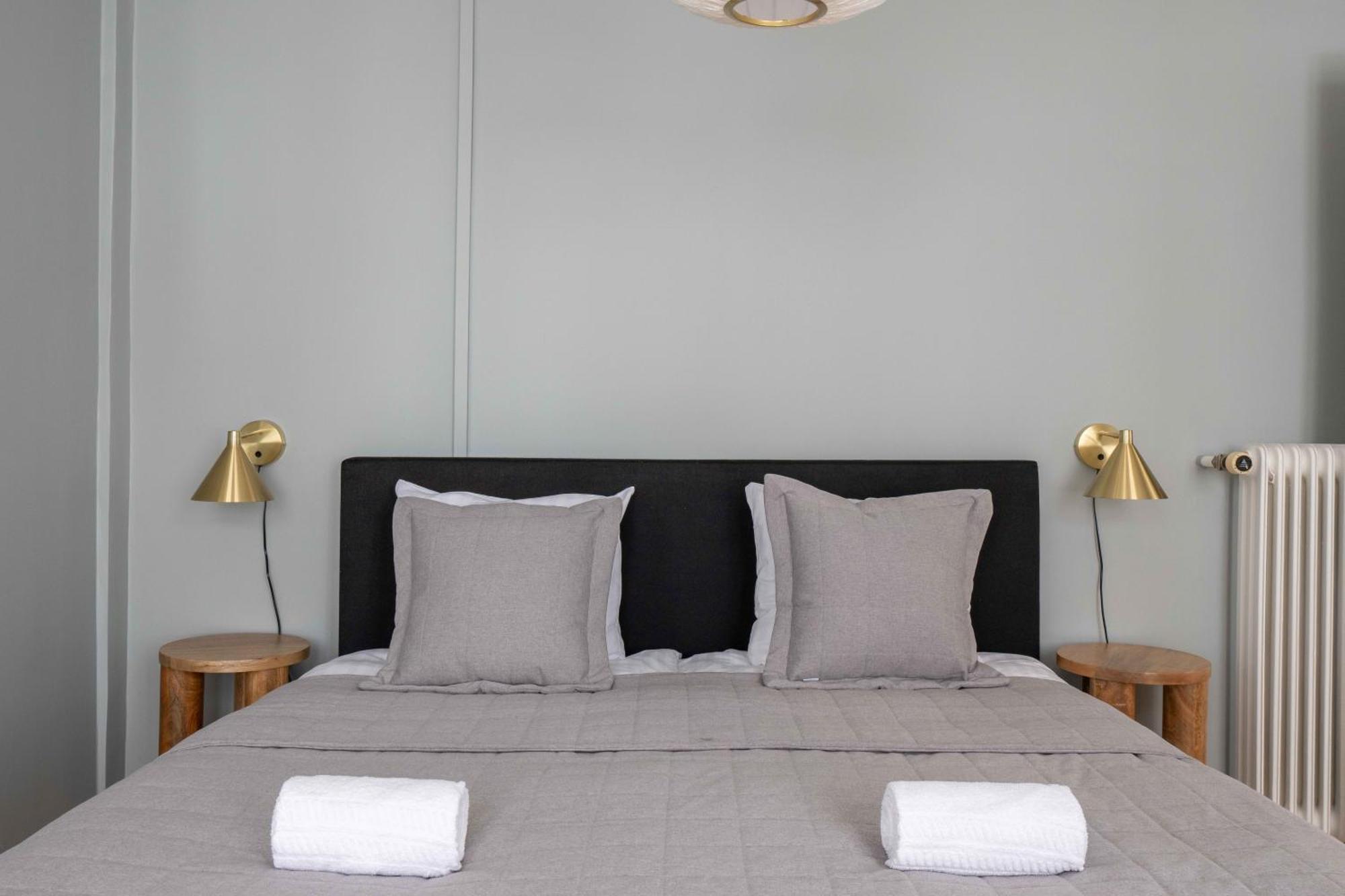 Spacious Tivoli Gardens Apartment W 3 Bedrooms コペンハーゲン エクステリア 写真
