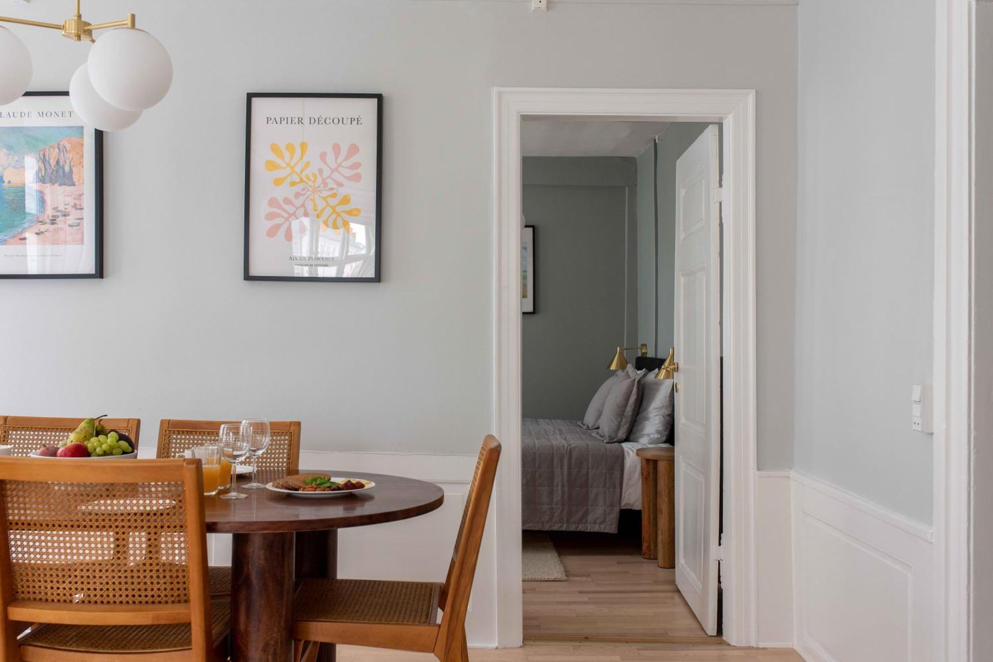 Spacious Tivoli Gardens Apartment W 3 Bedrooms コペンハーゲン エクステリア 写真