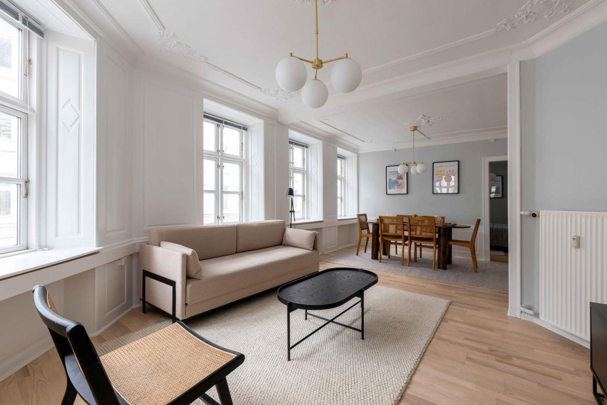 Spacious Tivoli Gardens Apartment W 3 Bedrooms コペンハーゲン エクステリア 写真