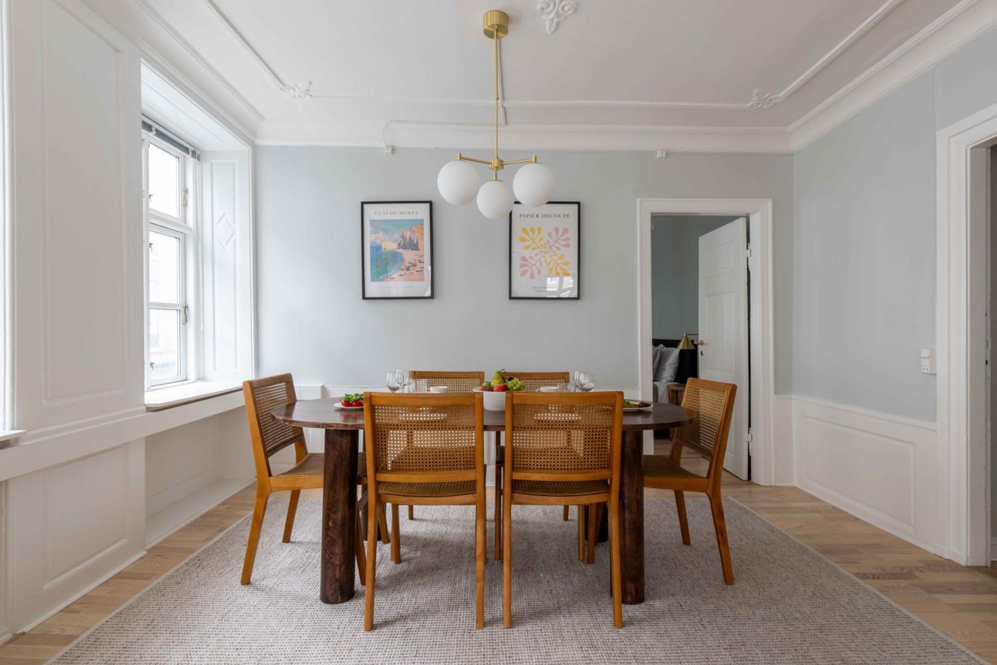 Spacious Tivoli Gardens Apartment W 3 Bedrooms コペンハーゲン エクステリア 写真